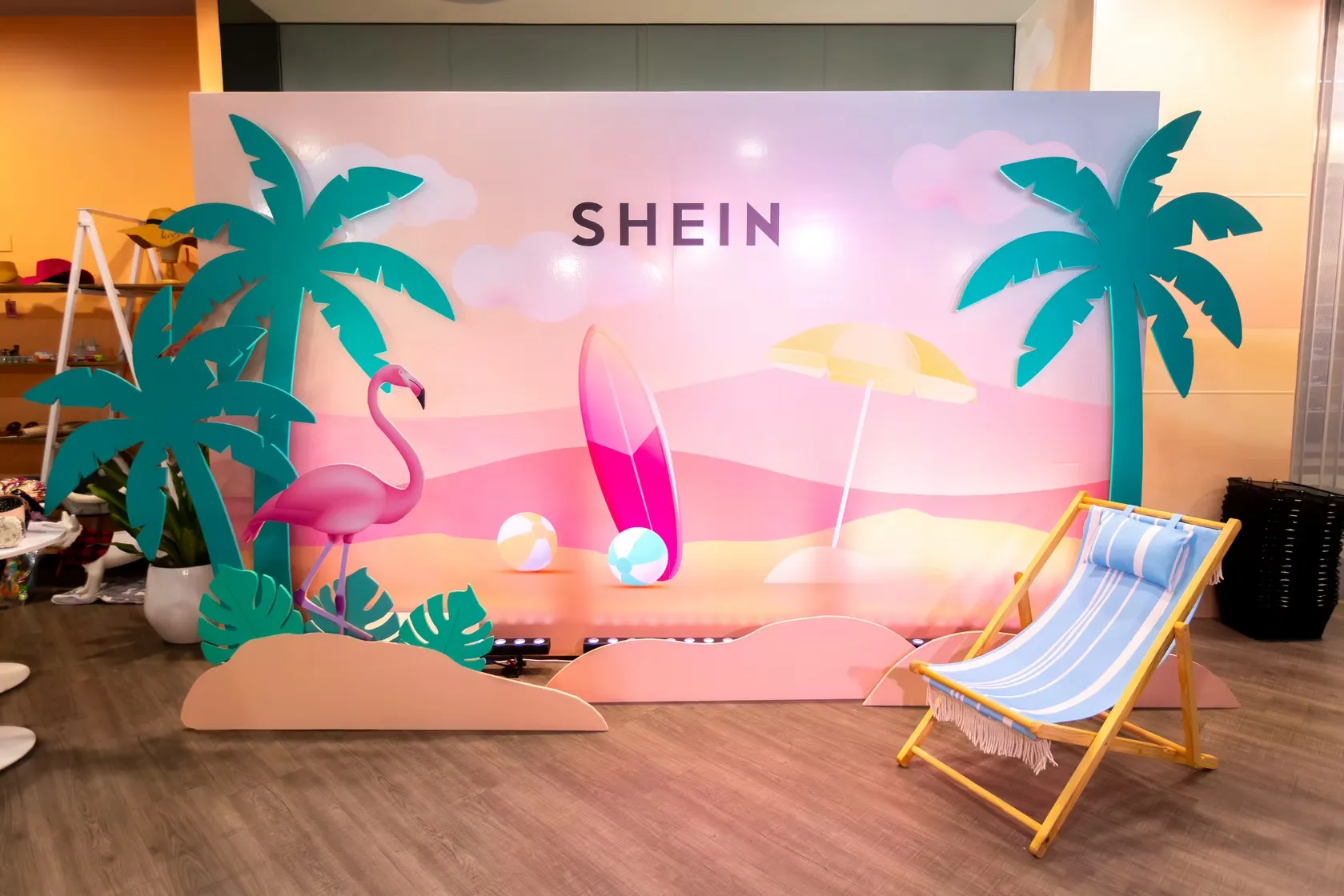 SHEIN — Beach Club photozone with deck chairs