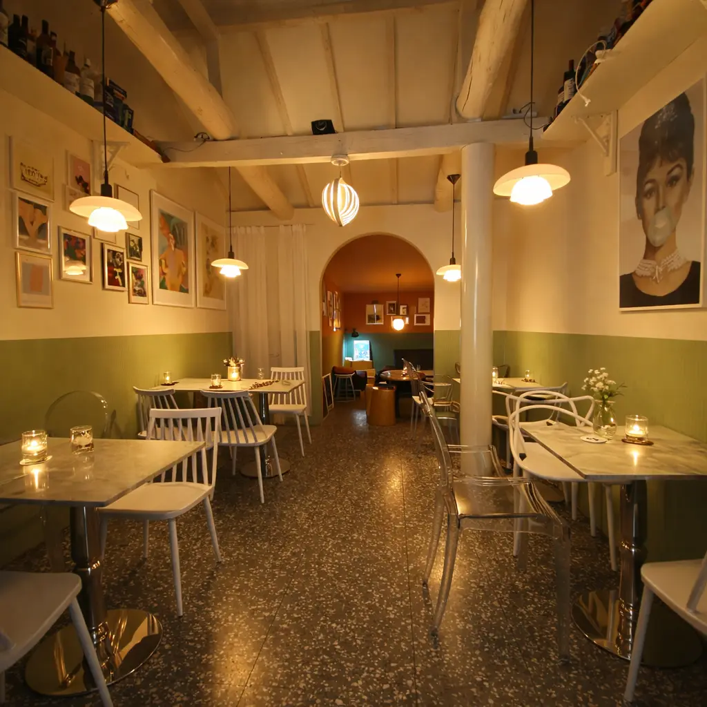 Galwol St. Cellars — interior